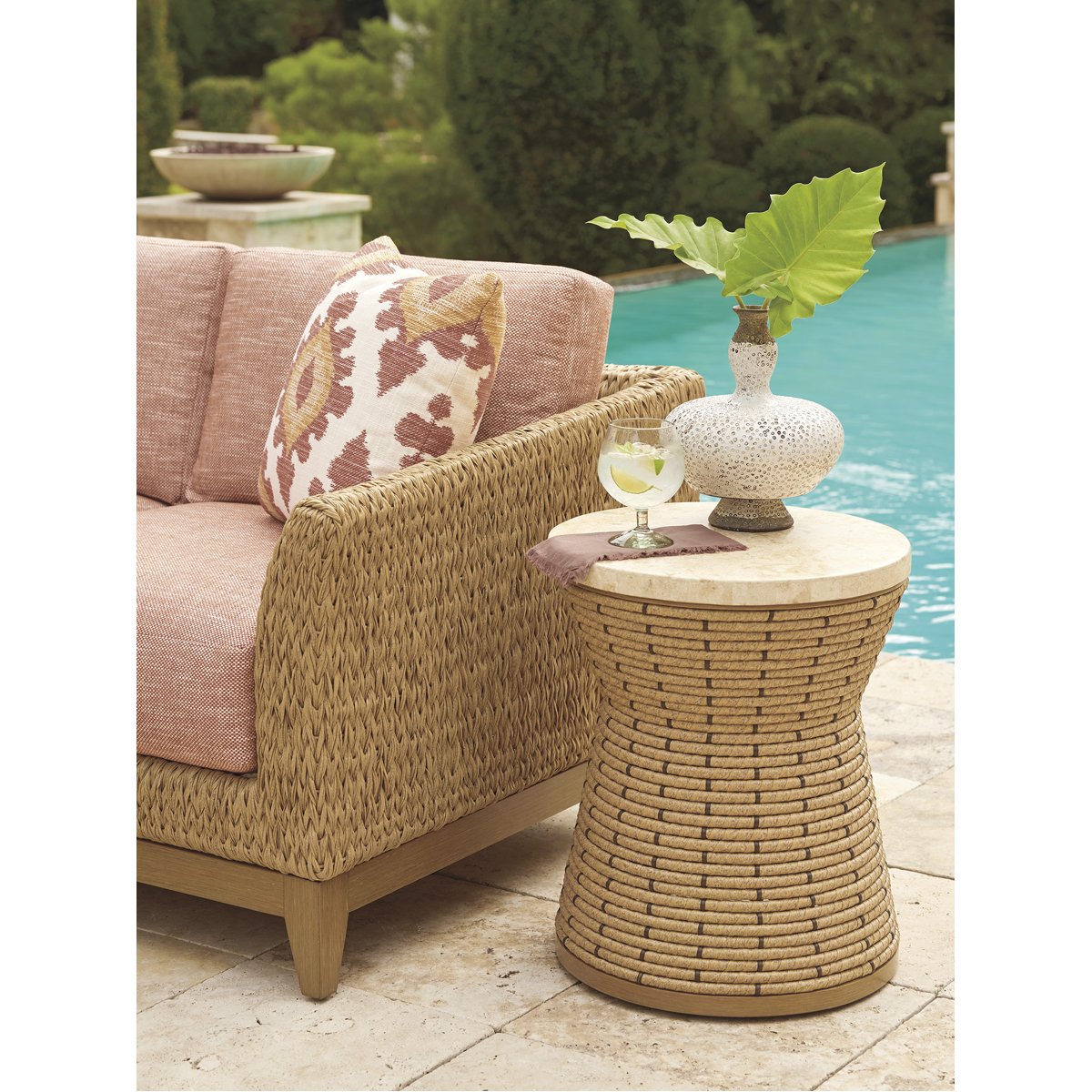 Tommy Bahama Los Altos Valley View Round Outdoor Side Table